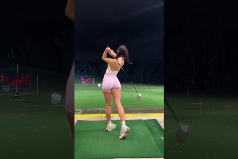 Amazing Golf Swing you need to see | Golf Girl awesome swing | Golf shorts | MOLLIE LOUISE WHITE