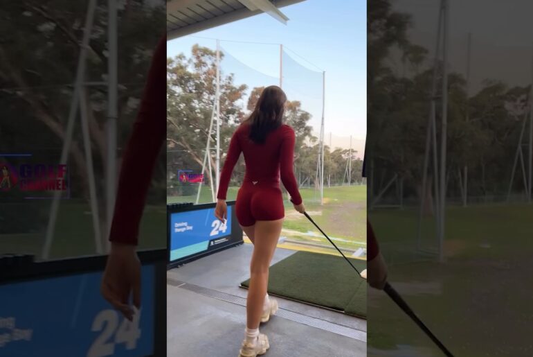 Amazing Golf Swing you need to see | Golf Girl awesome swing | Golf shorts | MOLLIE LOUISE WHITE