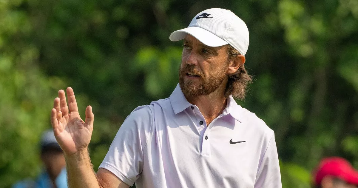 Tommy Fleetwood shows classy gesture after 40-year-old rescues golf career Liverpool Echo
