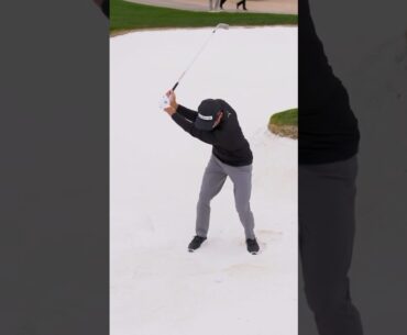 Taking notes ✍️ from Rickie Fowler  #cobragolf  #golf #rickiefowler