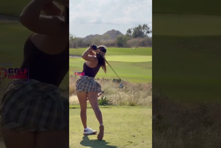Amazing Golf Swing you need to see | Golf Girl awesome swing | Golf shorts | Jess Negromonte