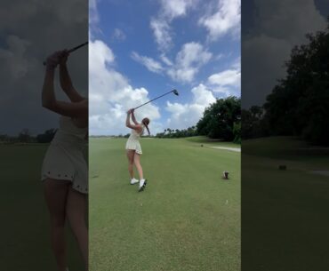 I’m always having problems with skirts :/ #golf #skirt #golfswing