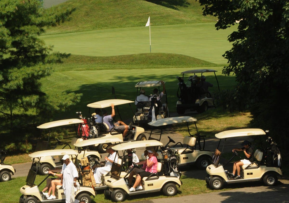 Slow Play Shaming at Renowned NY Golf Course Sparks Debate Devlina Sarkar