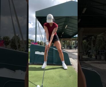 Amazing Golf Swing you need to see | Golf Girl awesome swing | Golf shorts | Kae