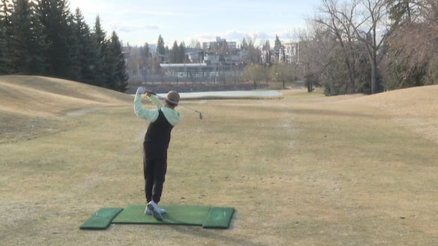Warm November extends Calgary golfing season for third year in a row