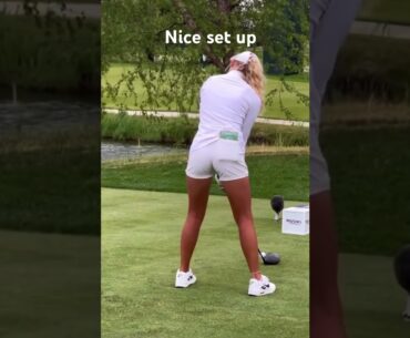 She has a nice look in the tee. #girlgolfers #golf #femalegolfers