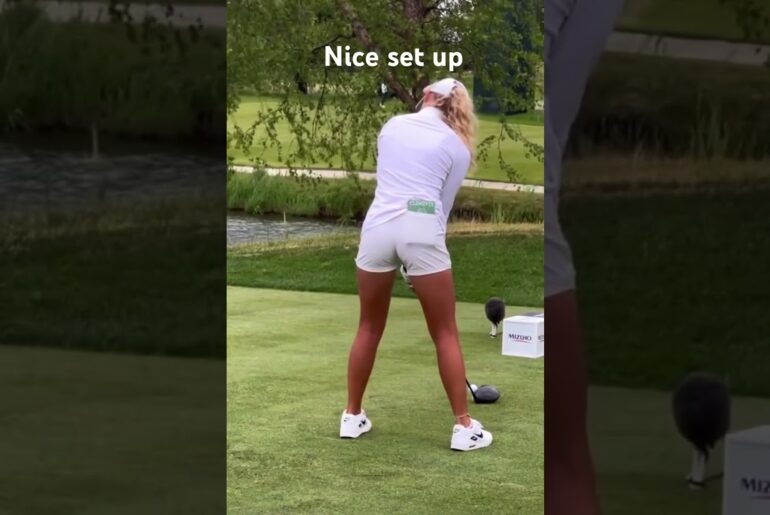 She has a nice look in the tee. #girlgolfers #golf #femalegolfers