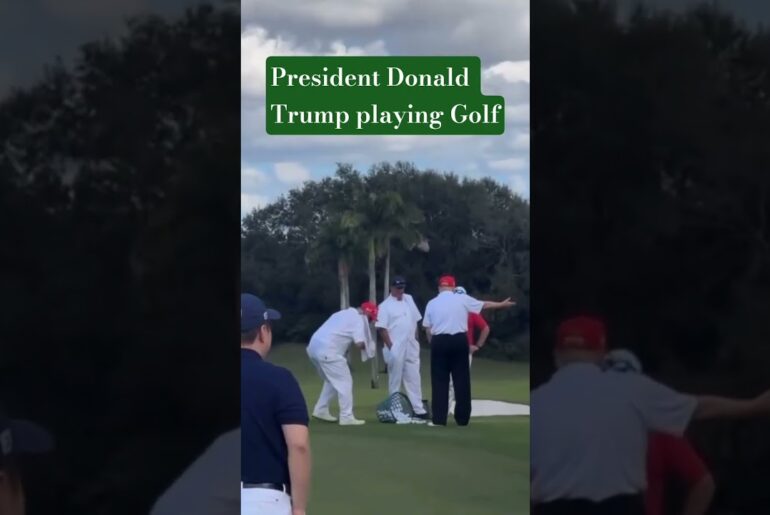 president Donald Trump playing Golf #trumpnews