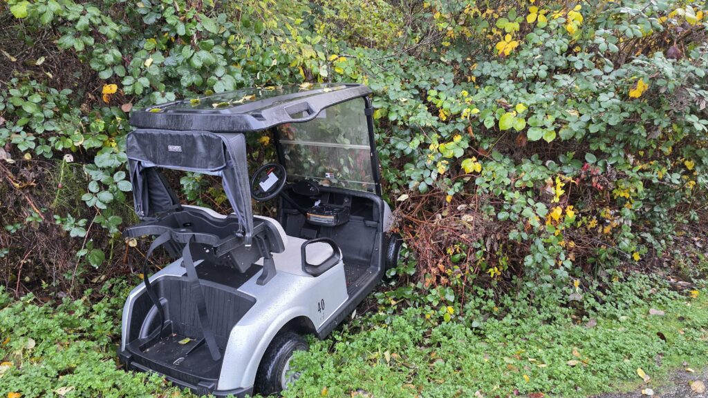 Found at the 2nd tee box at 8am on a sunday. Ya'll for real?!?