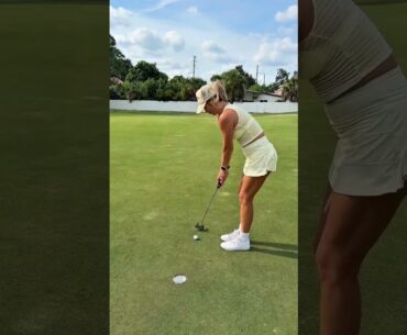 Which option do you prefer?😂⛳️ #golfbabe #golf #golfer #golflife #golfbabes #golfbabes #golfhumor