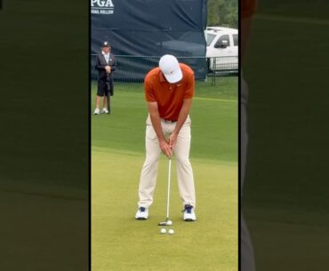 Scottie Scheffler Putting Claw Grip