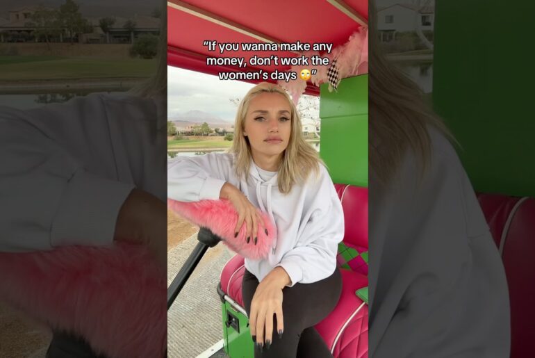 Love my lady golfers🙌💖 #cartgirl #golf #golfgear #golfgirls #golfers #barbie #golfswing #golfer