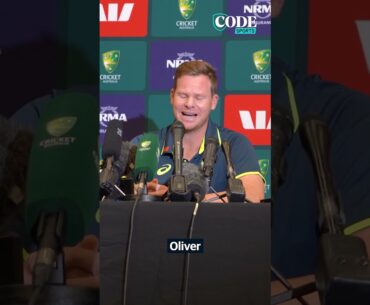 Monty Panesar brought up Sandpaper-gate and Steve Smith wasn't going to let that slide! 😂 #ashes