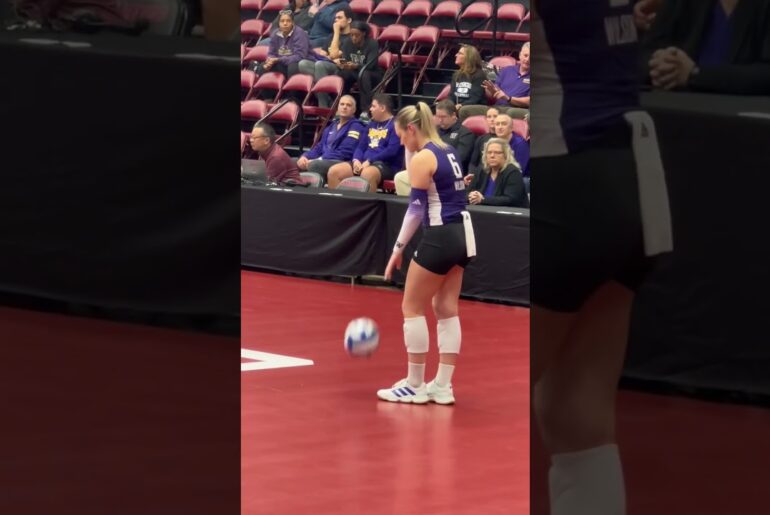 #volleyball  #fyp #waitforit #womensvolleyball