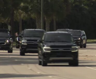 Donald Trump arrives at Trump International Golf Club on day after Thanksgiving