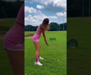 A beauty 😂🩷#golf #golfgirl
