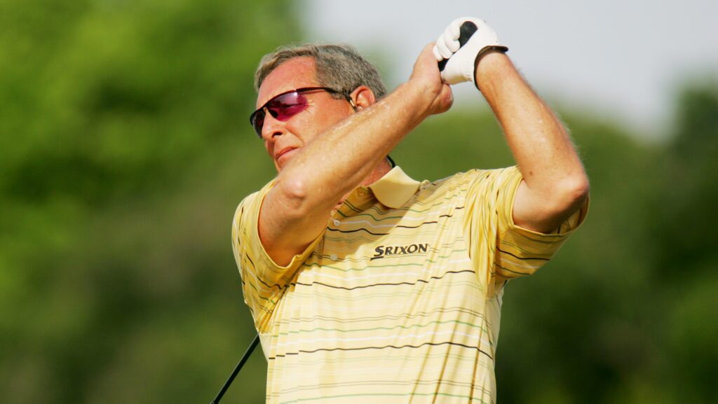 Who Is Fuzzy Zoeller? About the Golfer, His Death & Tiger Woods Remark – Hollywood Life