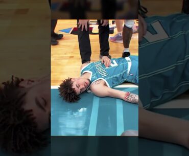 LaMelo fooling around 💀