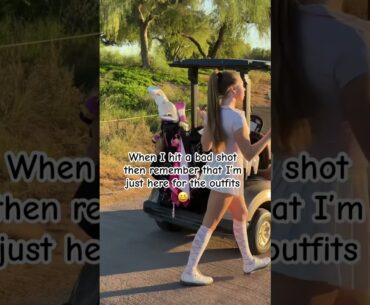 And the cart girl 😆😆😆 #golfgirl