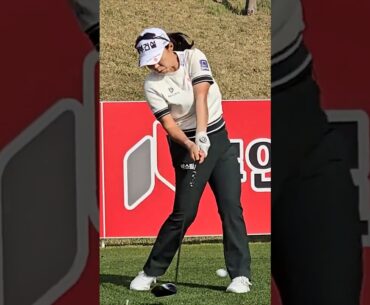 그린적중률 1위.비거리 11위.평균타수 6위의 장타골퍼 김수지프로 드라이버 티샷 슬로모션 영상 #KOREA#GOLF#KLPGA#미녀#Beauty#골퍼#golfshorts#골프쇼츠