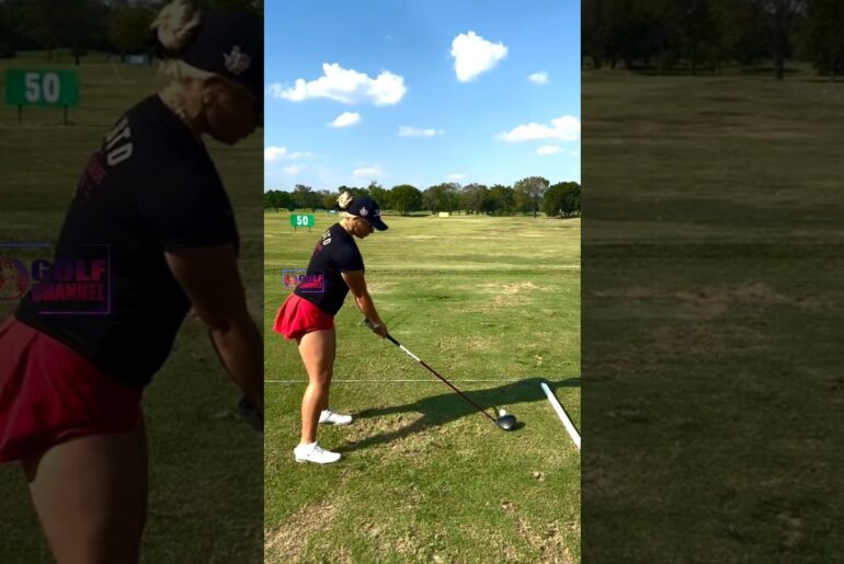 Amazing Golf Swing you need to see | Golf Girl awesome swing | Golf shorts | Thaiz Amezcua