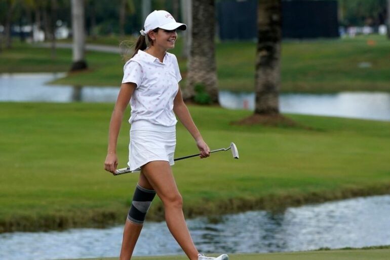 The National Desk dark theme brand icon