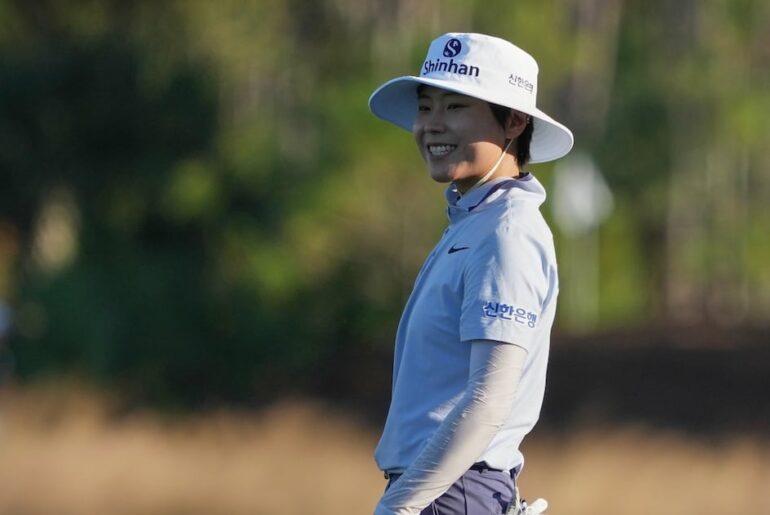 Somi Lee leads LPGA Tour finale and Jeeno Thitikul takes big step toward player of the year