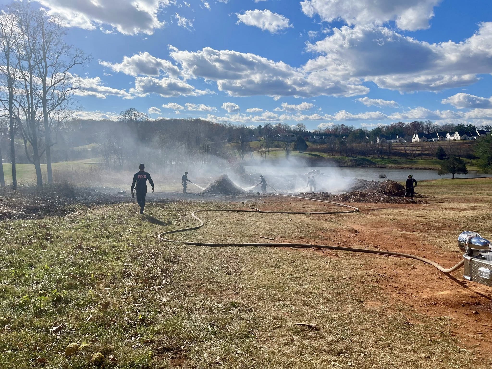 Firefighters extinguish brush fire at Ivy Hill Golf Course WSET