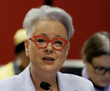 Major threat over secret golf course docs