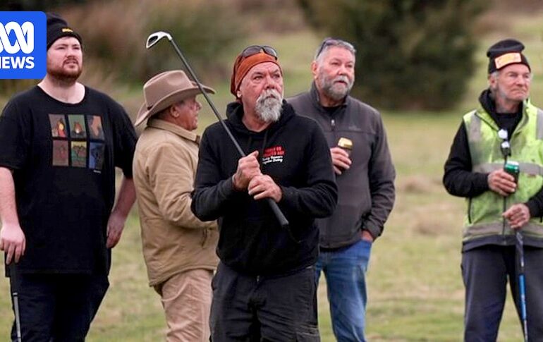 Cape Barren Island's Marra Wunna golf course, where shoes are optional