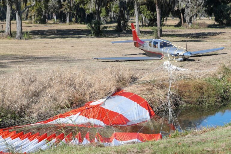 Small plane forced to make emergency landing at Georgia golf course