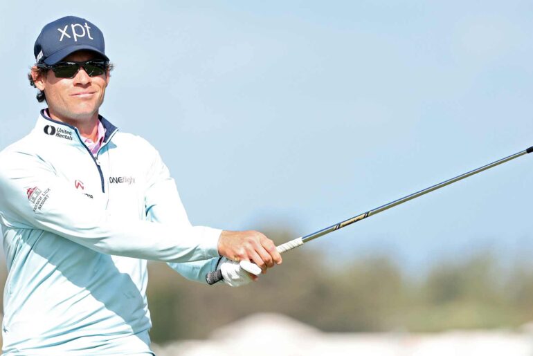 What's in his Bermuda Championship-winning bag