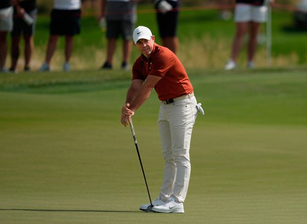 Lowry and McIlroy playing catch-up as hot scoring continues in Abu Dhabi