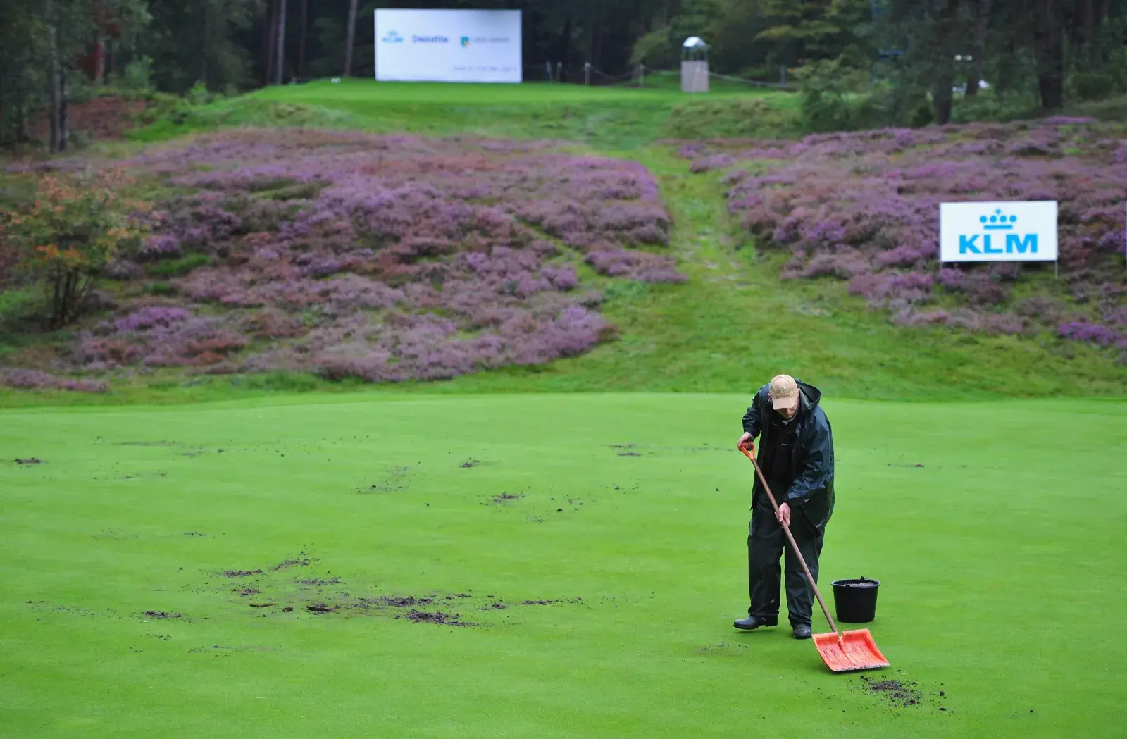 Golf-Course-Vandalism