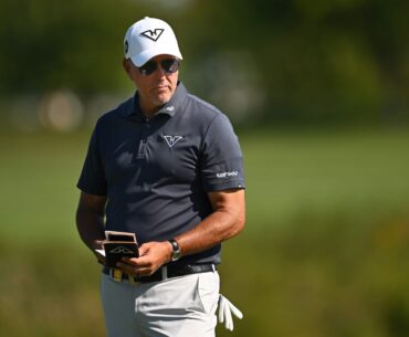 Report alleges Phil Mickelson received inside information on offshore company