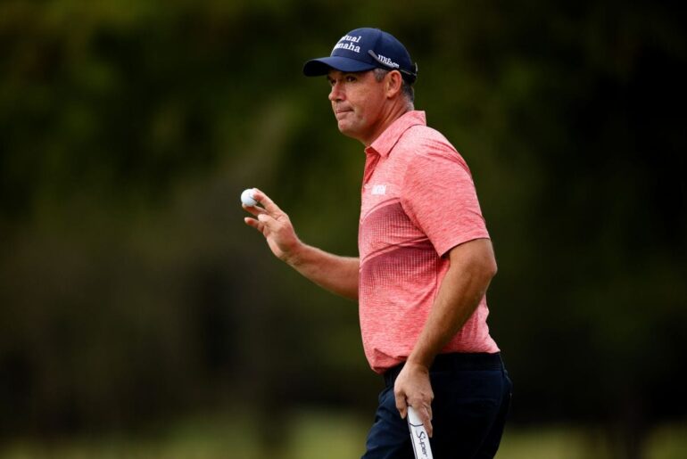 Golf and rugby stars align for Hilary Links outing