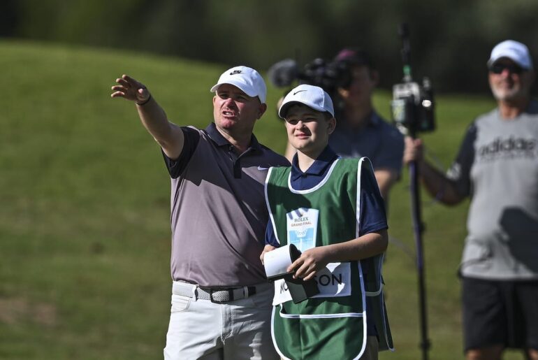 "Have three gin and tonics and a glass of wine, bit of ham, play some uno with the family"