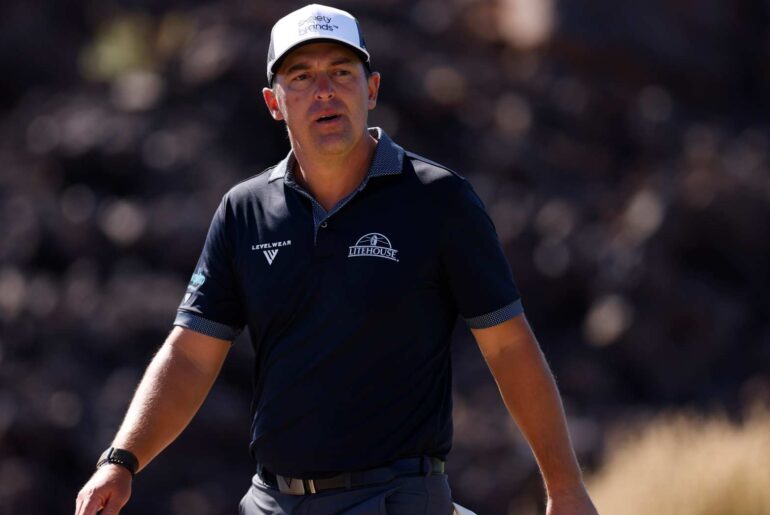 Do Tour pros ever buy golf gear at retail stores?