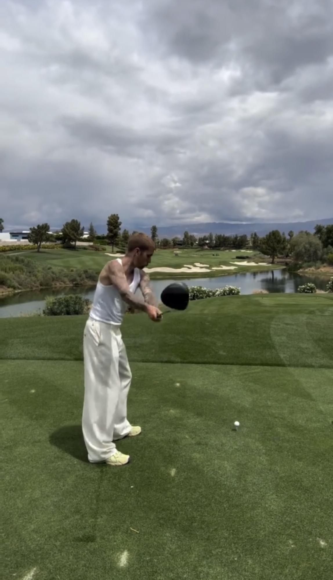Justin-Bieber-Golf-Swing-takeaway.jpg