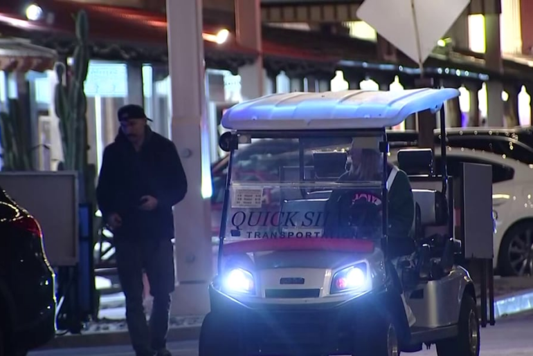 Golf-cart drivers in Old Town Scottsdale brace for busy Thanksgiving Eve