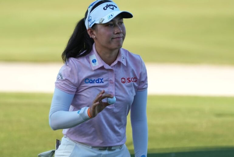 Jeeno Thitikul nearly flawless for a 63 to build 3-shot lead in LPGA season finale