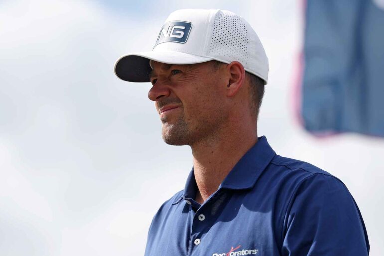 Pro golf is dealing with its own Thanksgiving dilemma 