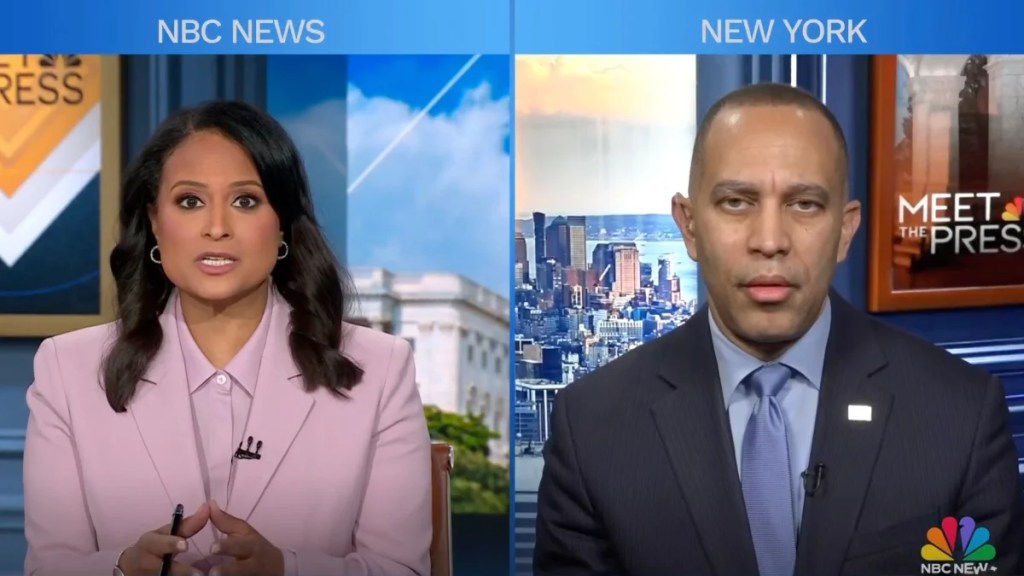 Hakeem Jeffries Says ‘I Hope’ Shutdown Will End by Thanksgiving: ‘Trump Needs to Get Off the Golf Course’ | Video The Wrap
