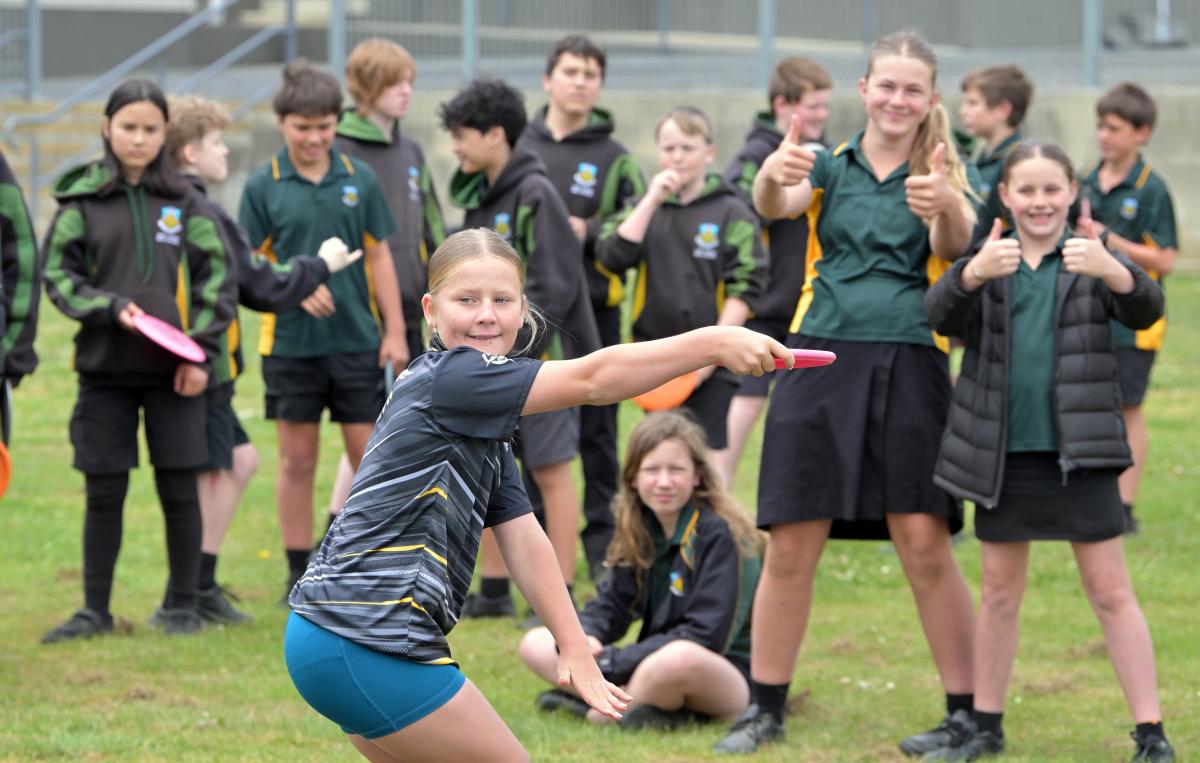 Young Christchurch disc golf champion shares her tricks Young Christchurch disc golf champion shares her tricks