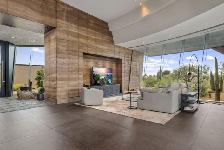 Desert Mountain Offers Membership-Included Homes