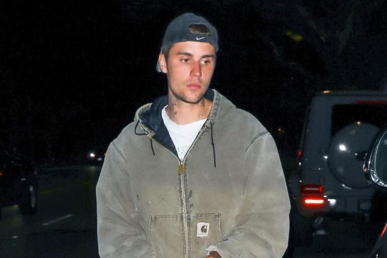 Justin Bieber Caught Peeing Mid-Game on Golf Course