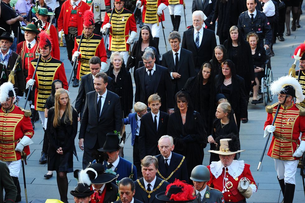 Karl von Habsburg-Lothringen and other living members of the Habsburg family