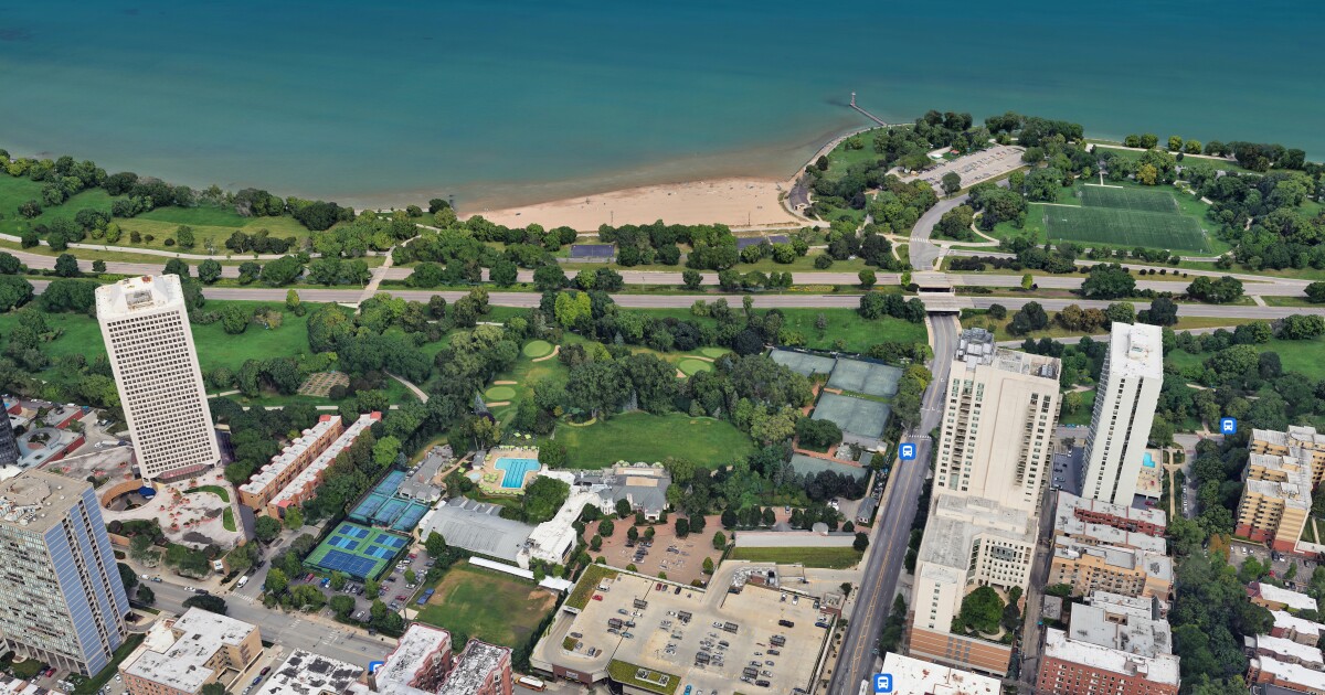 Completes short course at Saddle & Cycle Club Completes short course at Saddle & Cycle Club