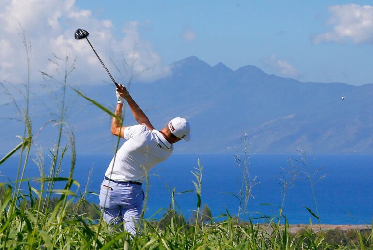 Famed Hawaii golf course struggles to balance beauty with water woes