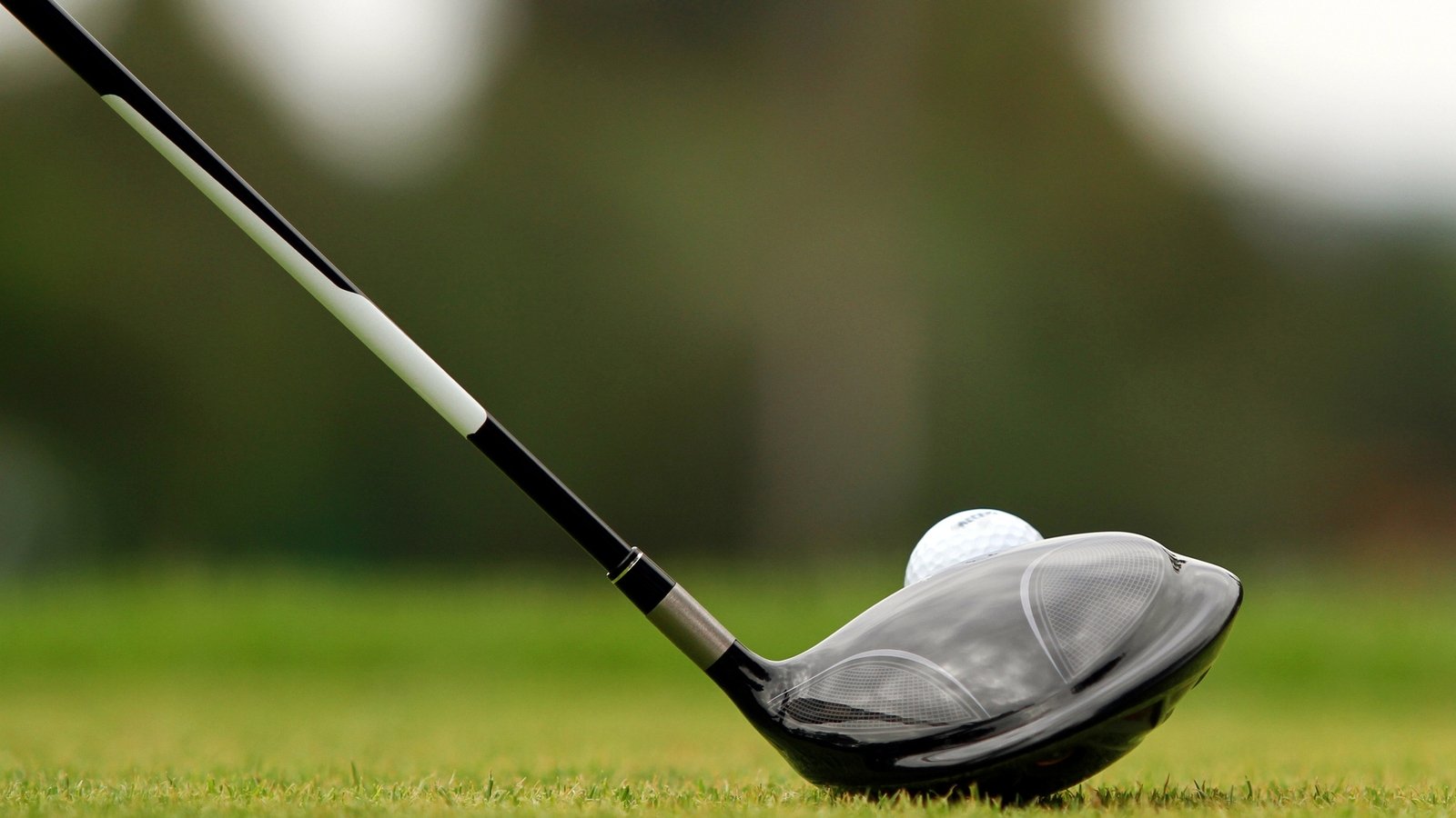 Golf contributes €717m to the Irish economy annually Golf contributes €717m to the Irish economy annually